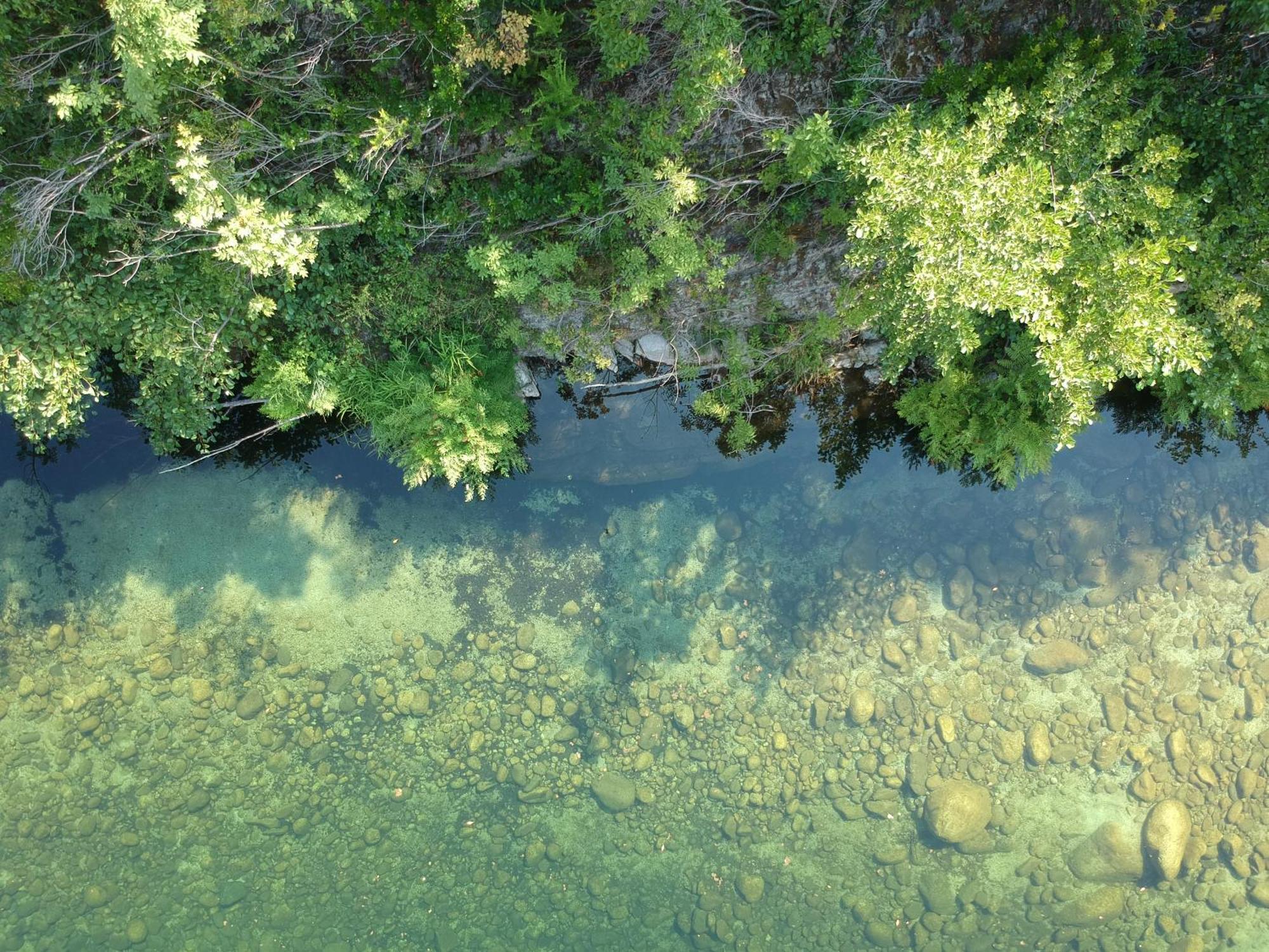 Villa Les Pieds Dans L'Eau Le Pont du Travo Luaran gambar
