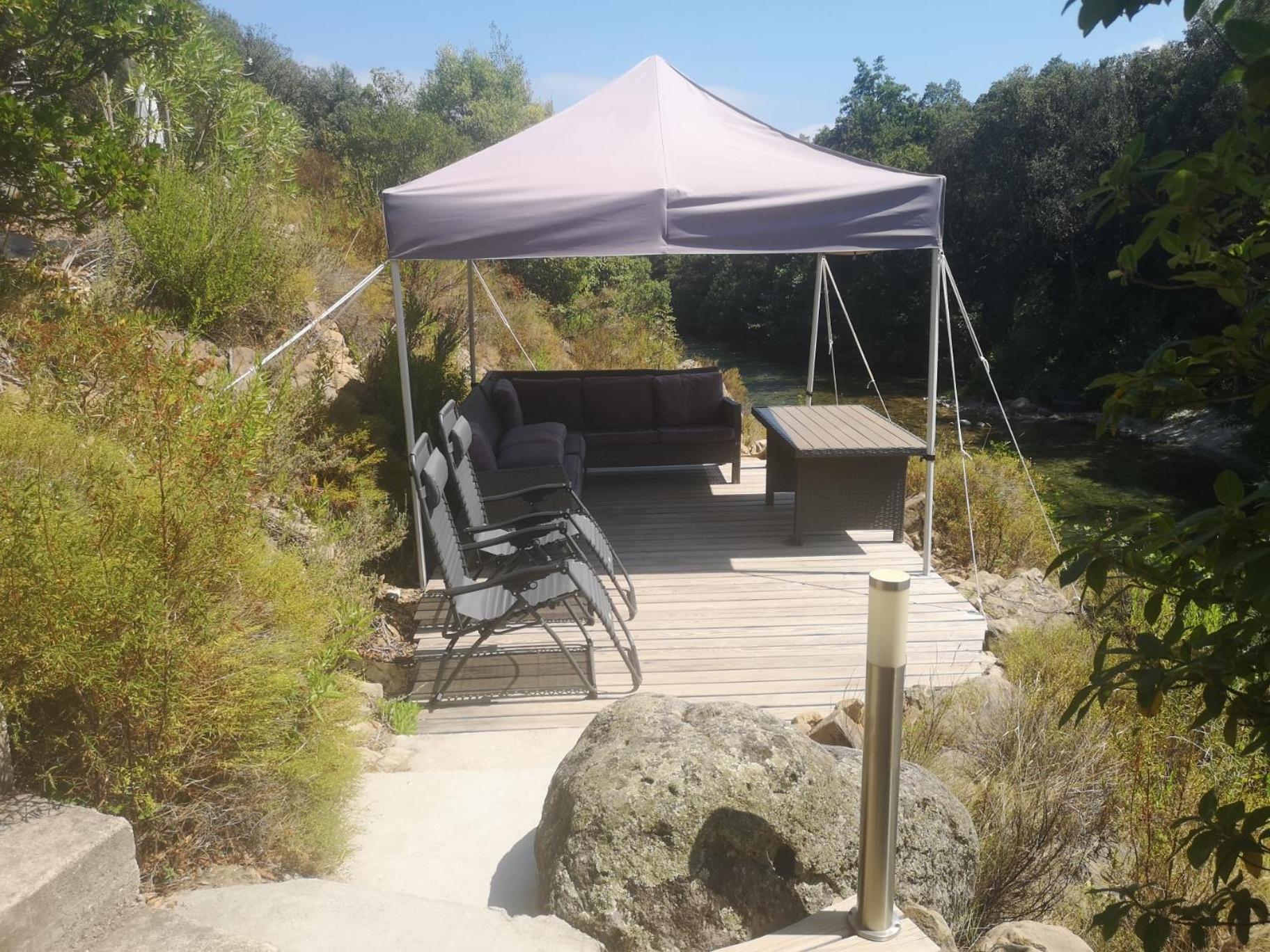 Villa Les Pieds Dans L'Eau Le Pont du Travo Luaran gambar